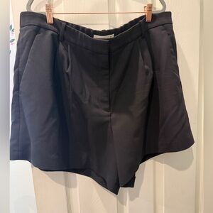 Abercrombie & Fitch Sloane Black Tailored Short - 35/20